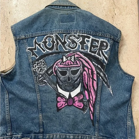 Super Vintage Hand Painted Levi Denim Vest - Picture 3 of 8